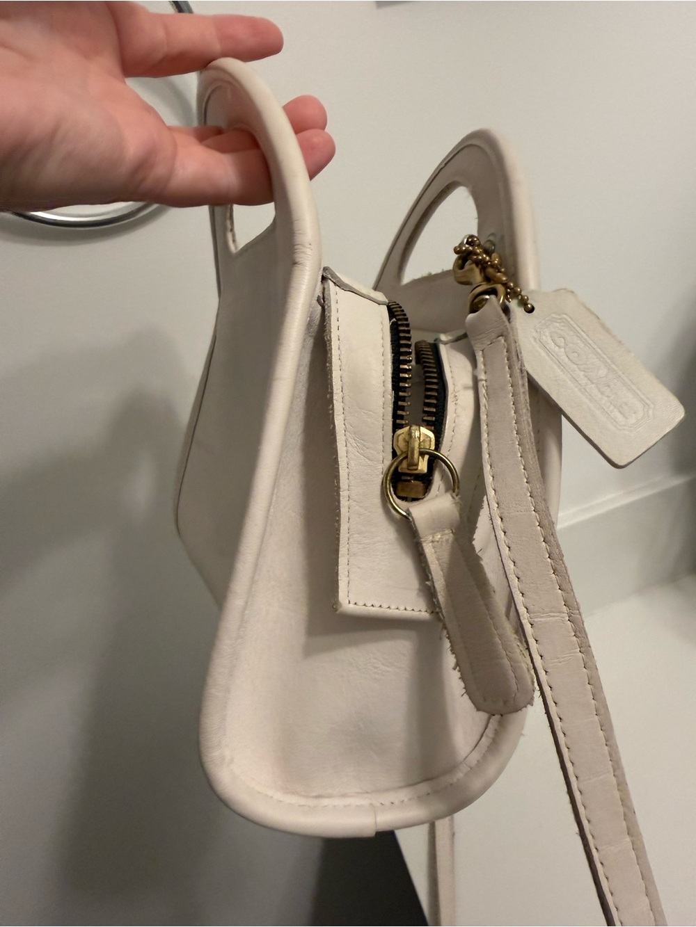 Vintage COACH White Structured Top-Handle Women's Bag - Picture 6 of 13